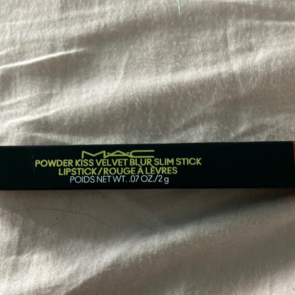 MAC Powder Kiss Velvet Blur Slim Lipstick